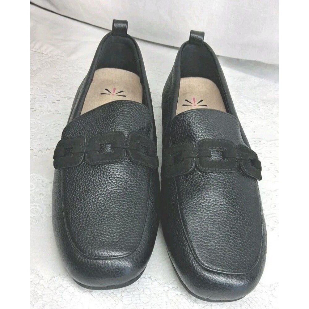 Isaac Mizrahi Black Leather Slip On Ladies Loafer Women Shoes 9.5M Comfort Flats
